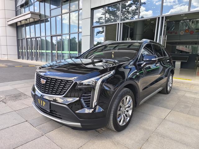 Cadillac XT4 2022 28T two-wheel drive luxury