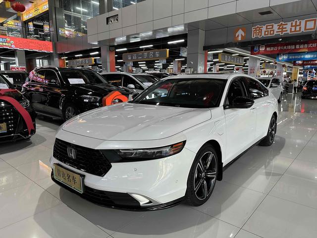 Accord PHEV 2023 e:PHEV Signature Edition