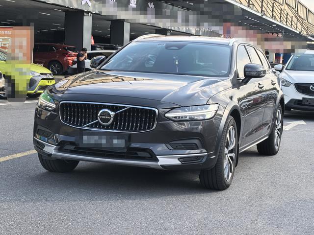 Volvo V90 2024 Cross Country B5 AWD Zhiyuan Edition