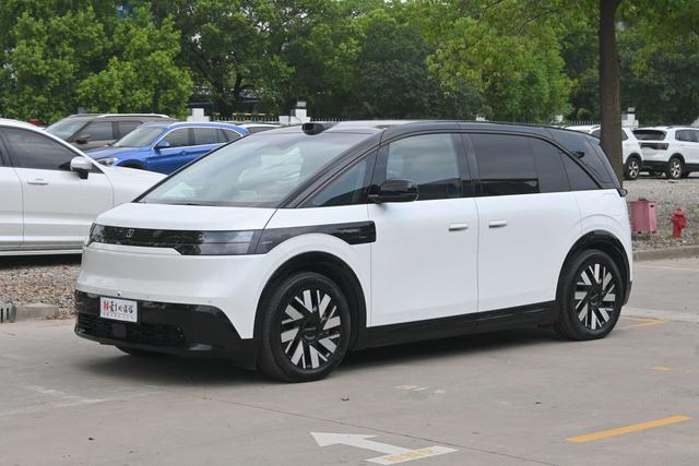 ZEEKR MIX 2025 102kWh long battery life Smart Driving version