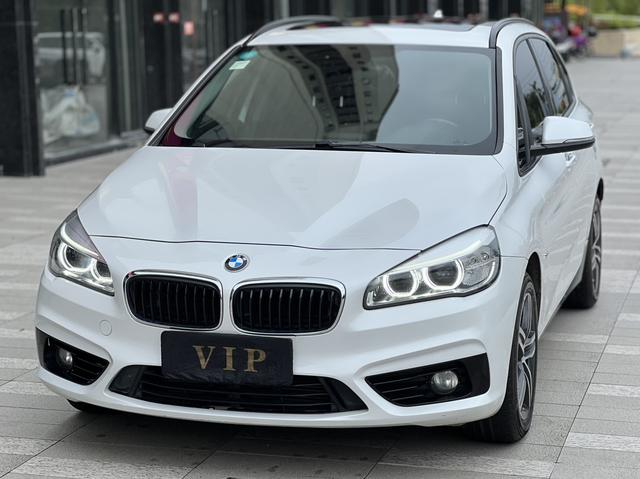 BMW 2 Series Wagon 2016 218i Sport Design Package