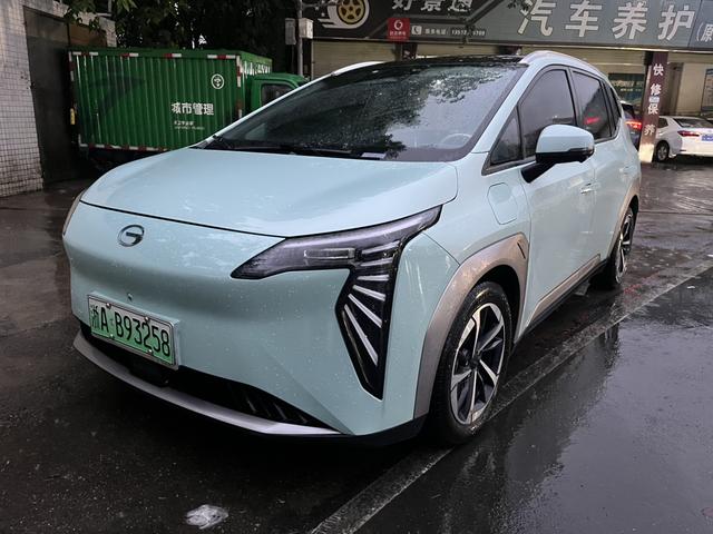 AION Y 2022 PLUS 80 Smart Driving Version