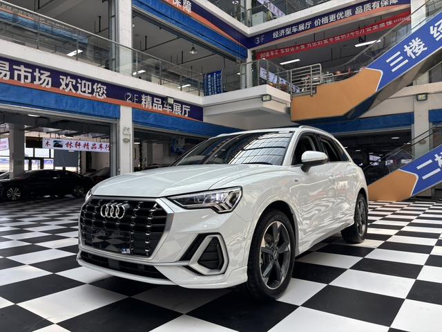 Audi Q3 2022 35 TFSI Stylish Dynamic
