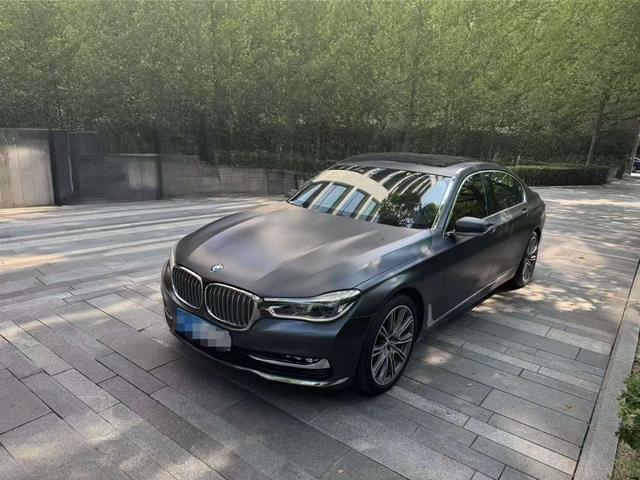 BMW 7 Series 2018 740Li xDrive Premium M Sport Package