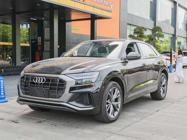 Audi Q8 2023 55 TFSI Luxury Dynamic