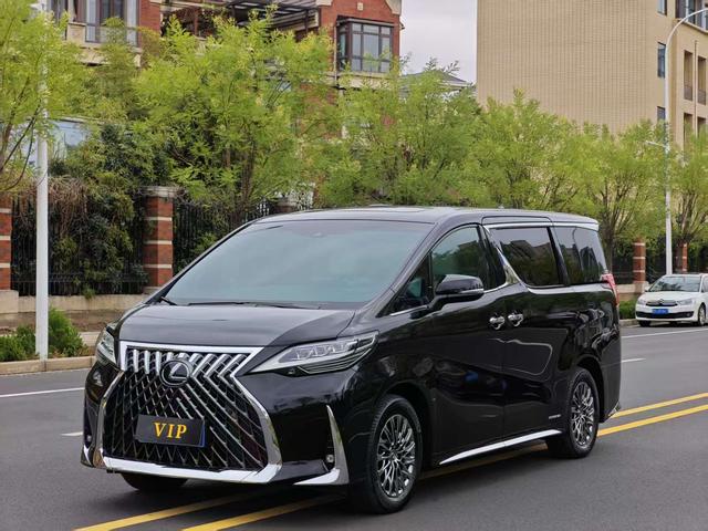 Lexus LM 2020 300h E-Four 7-seat Junior Edition