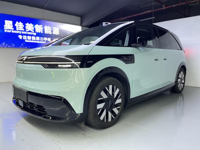 ZEEKR MIX 2025 102kWh long battery life Smart Driving version