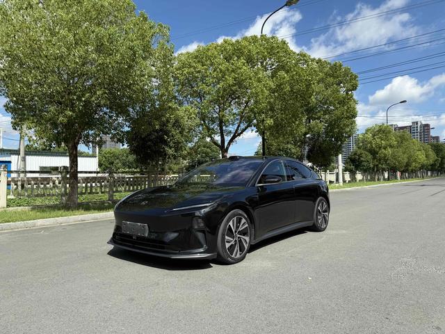 Azera ET5 2022 75kWh