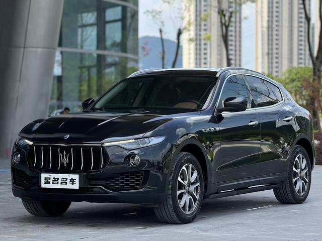 Levante 2018 3.0T Classic Edition