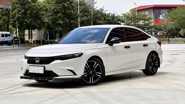 Style 2023 HATCHBACK 240TURBO CVT Magic Night*Deluxe Edition