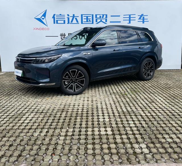 Wenjie M7 2024 Ultra six-seater four-wheel drive smart driving version