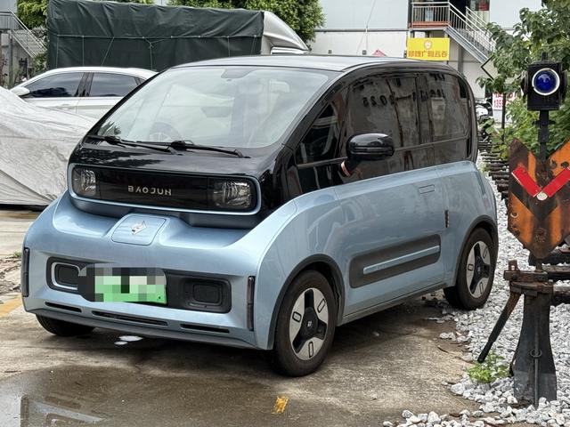 Baojun E300 2020 Plus Star Smart Edition