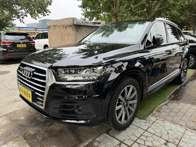 Audi Q7 2019 model 55 TFSI Premium model