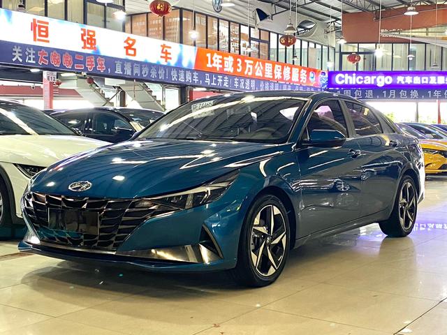Elantra 2022 1.5L CVT LUX Premium