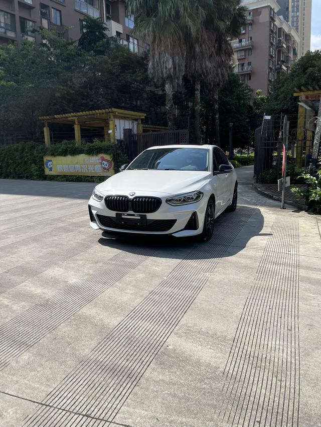 BMW 1 Series 2021 Modified 125i M Sport Obsidian Night Edition