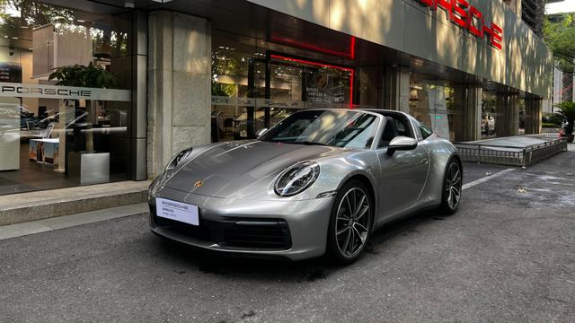 Porsche 911 2023 Targa 4 3.0T