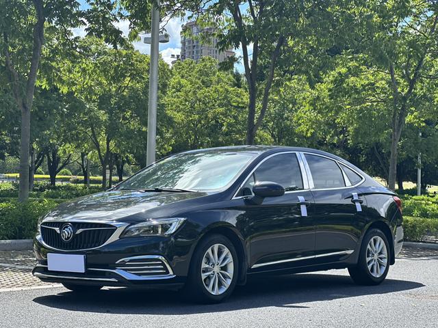 Verano 2018 trim 20T Dual Clutch Leader