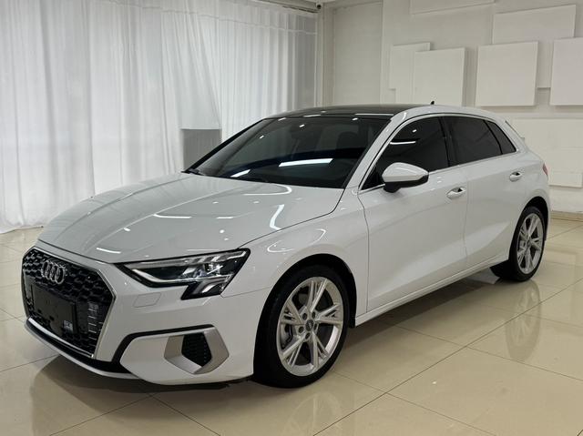 Audi A3 2022 Sportback 35 TFSI RS kit fuel speed type