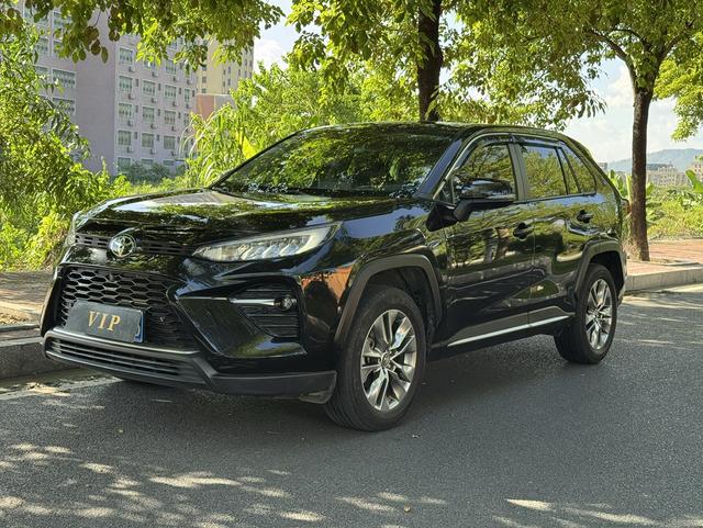Veranda 2022 2.0L 2WD Luxury PLUS Edition