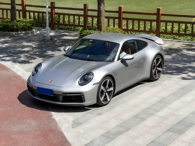 Porsche 911 2023 Carrera 3.0T