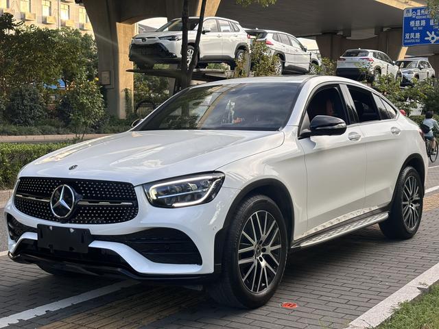 Mercedes-Benz GLC Coupe 2020 GLC 300 4MATIC Coupe SUV