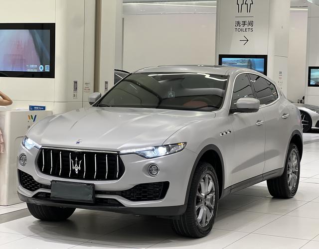 Levante 2021 3.0T Standard Edition