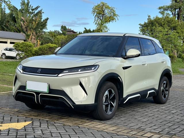 Yuan UP 2024 model 401KM leading type