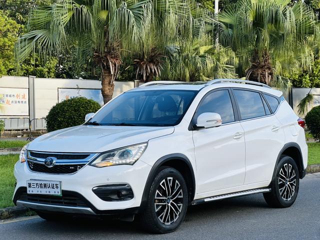 Song DM 2017 1.5TID All-Wheel Drive Luxury