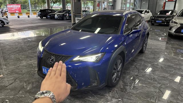 Lexus UX 2019 260h Explore-Enjoy Edition State V