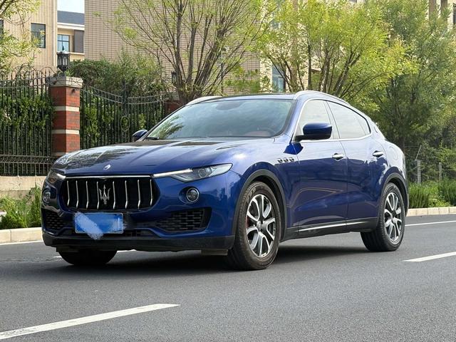 Levante 2018 3.0T 350Hp Standard Edition