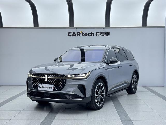 Voyager 2023 2.0T 4WD Premier