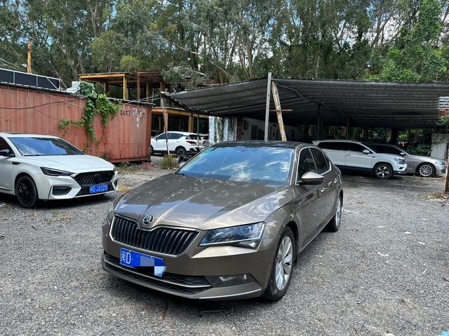 Speedster 2018 TSI330 DSG Comfort Edition State V