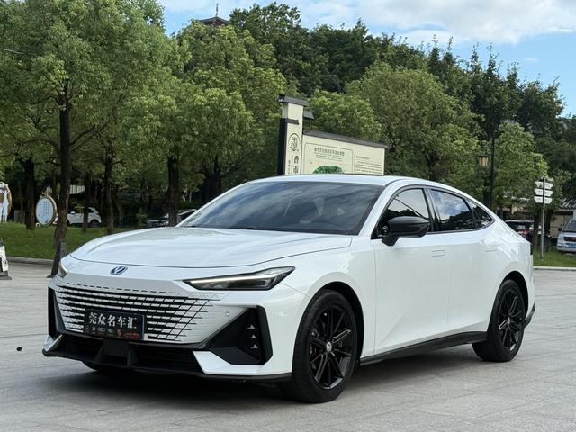Chang'an UNI-V 2023 1.5T Premium