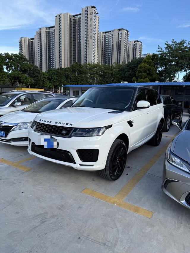 Range Rover Sport 2020 model 3.0 L6 HSE DYNAMIC