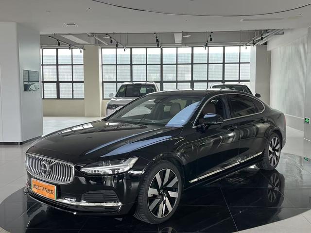 Volvo S90 PHEV 2025 T8 four-wheel drive long battery life Zhiyi Deluxe Edition