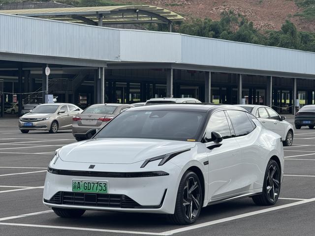 Lynk & Co. 07 EM-P 2024 model 126 long battery life Halo