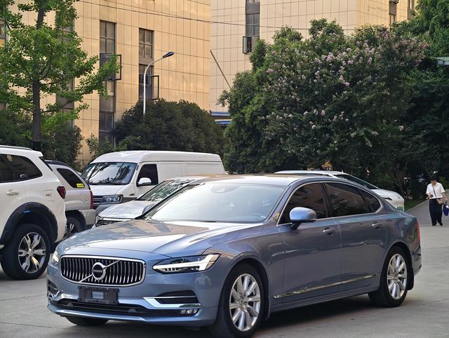 Volvo S90 2020 T5 Intelligent Luxury Edition