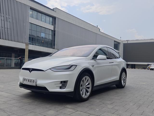Model X 2019 Long Range Edition