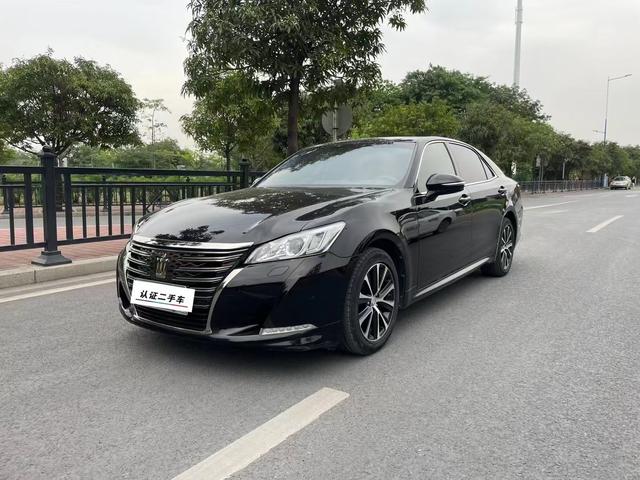 Crown 2018 2.0T Style Edition
