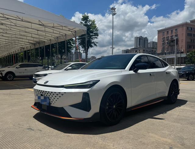 Changan UNI-V 2024 1.5T Premium Sports Type