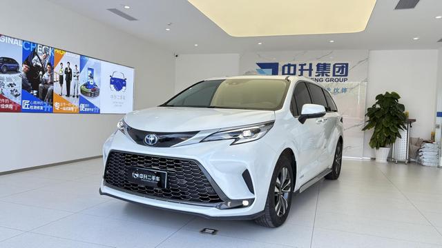 Gravia 2023 Intelligent Electric Hybrid 2.5L Deluxe