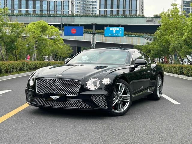 Continental 2022 4.0T GT V8