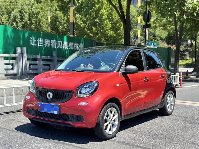 Smart forfour 2018 1.0L 52kw smart version