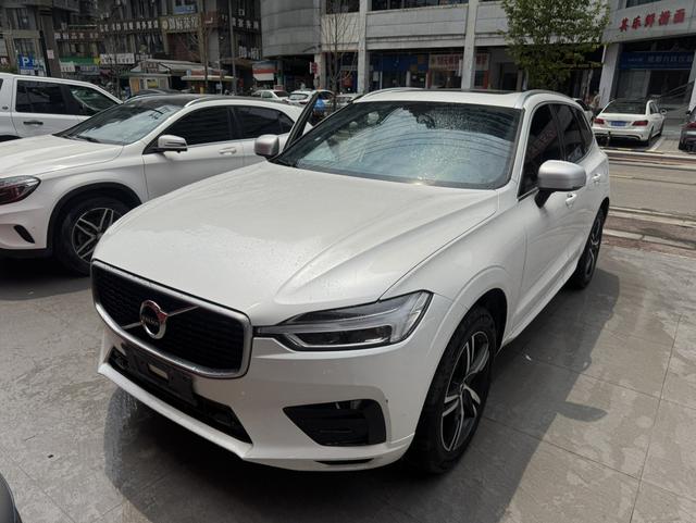 Volvo XC60 2019 T5 four-wheel drive Zhiyuan Sports Edition Country VI