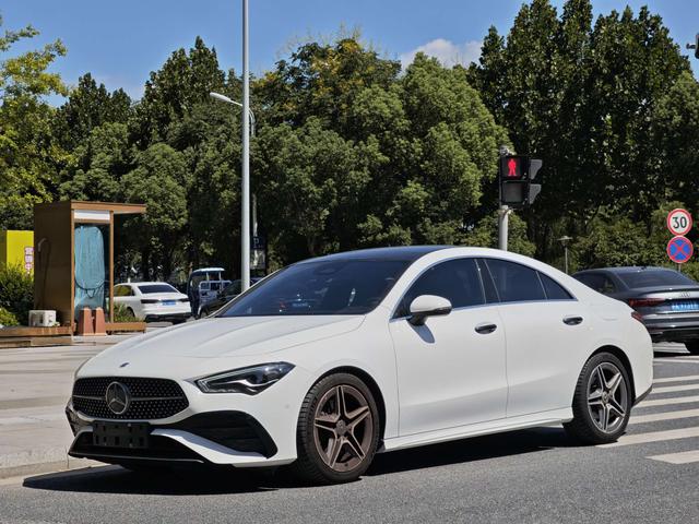 Mercedes-Benz CLA 2024 CLA 200 four-door coupe
