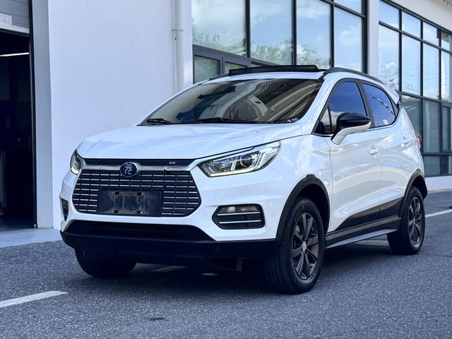 Yuan EV 2018 EV360 Smartlink Dazzling Cool Model