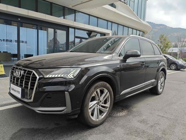 Audi Q7 2021 45 TFSI quattro S line Sport