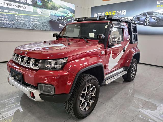 Beijing off-road BJ40 2020 2.0T automatic four-wheel drive tribute to the 2020 version of the knight type