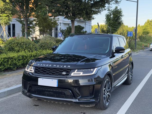 Range Rover Sport 2022 Model 3.0 L6 Yao Black Version