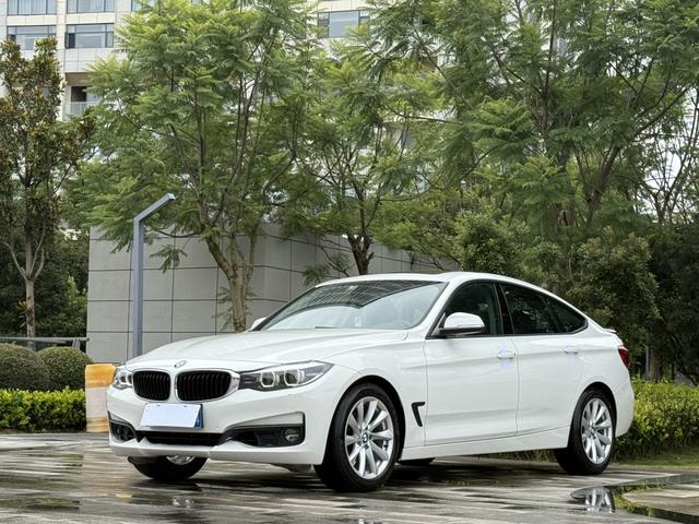 BMW 3 Series GT 2018 model 320i fashion type
